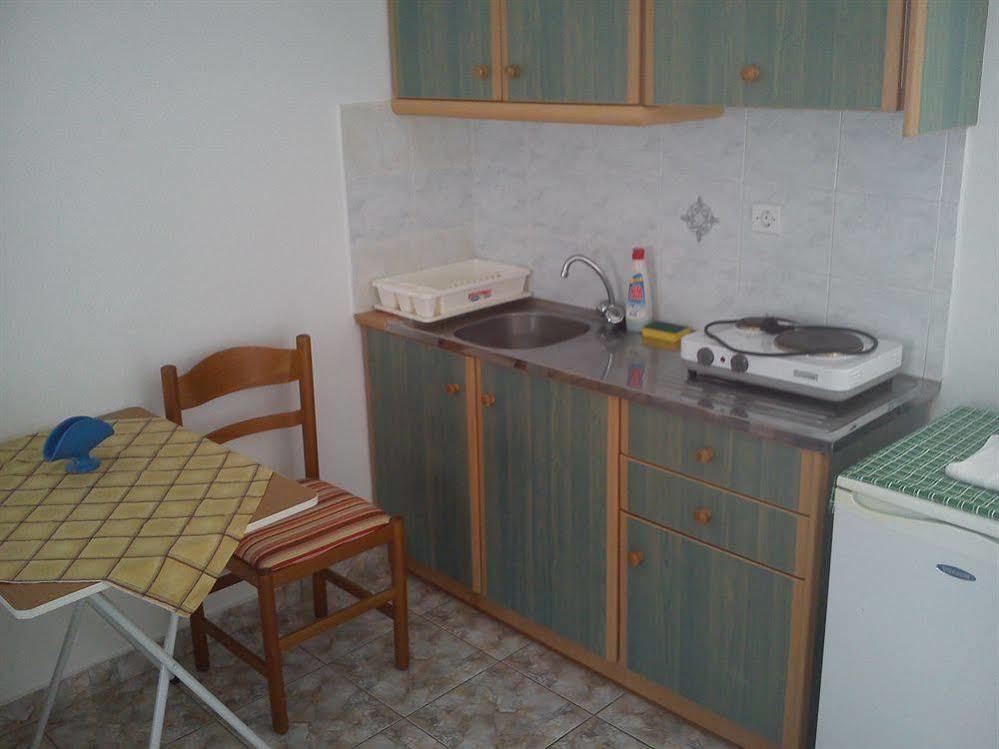 Marina Studios Tilos Экстерьер фото